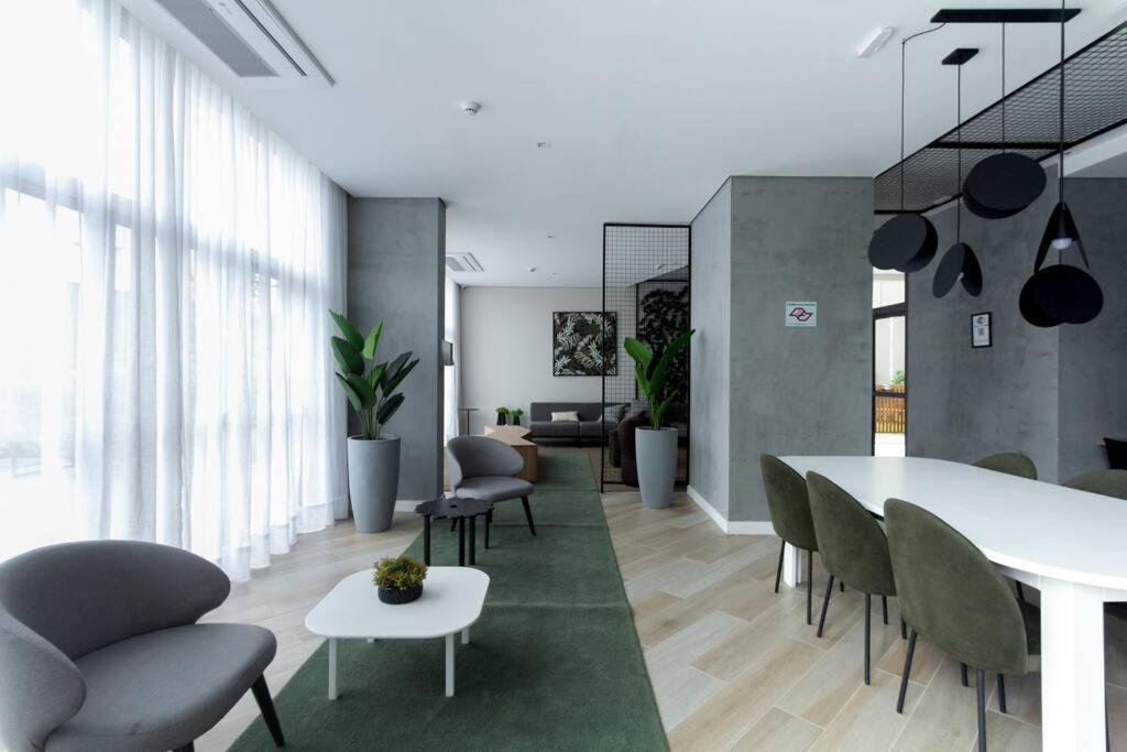 Apto Faria Lima, Insper E Hosp Sao Luiz 650mts Itaim Bibi 1203 *